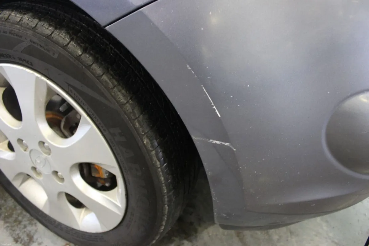 Hyundai i20 1.4 Comfort Diesel - TENDER 43 - CRACK - Image 4