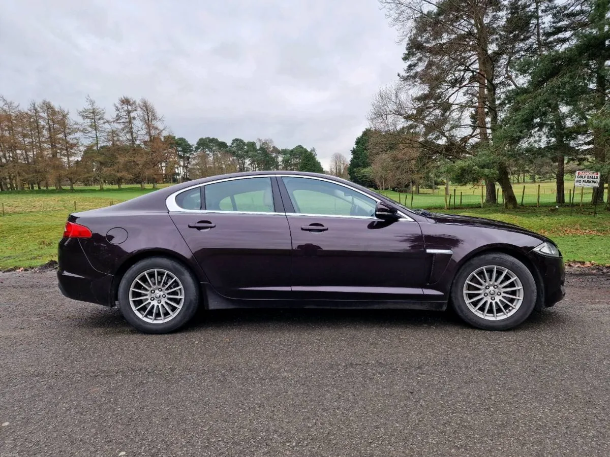 Jaguar xf 2012 2.2D - Image 2