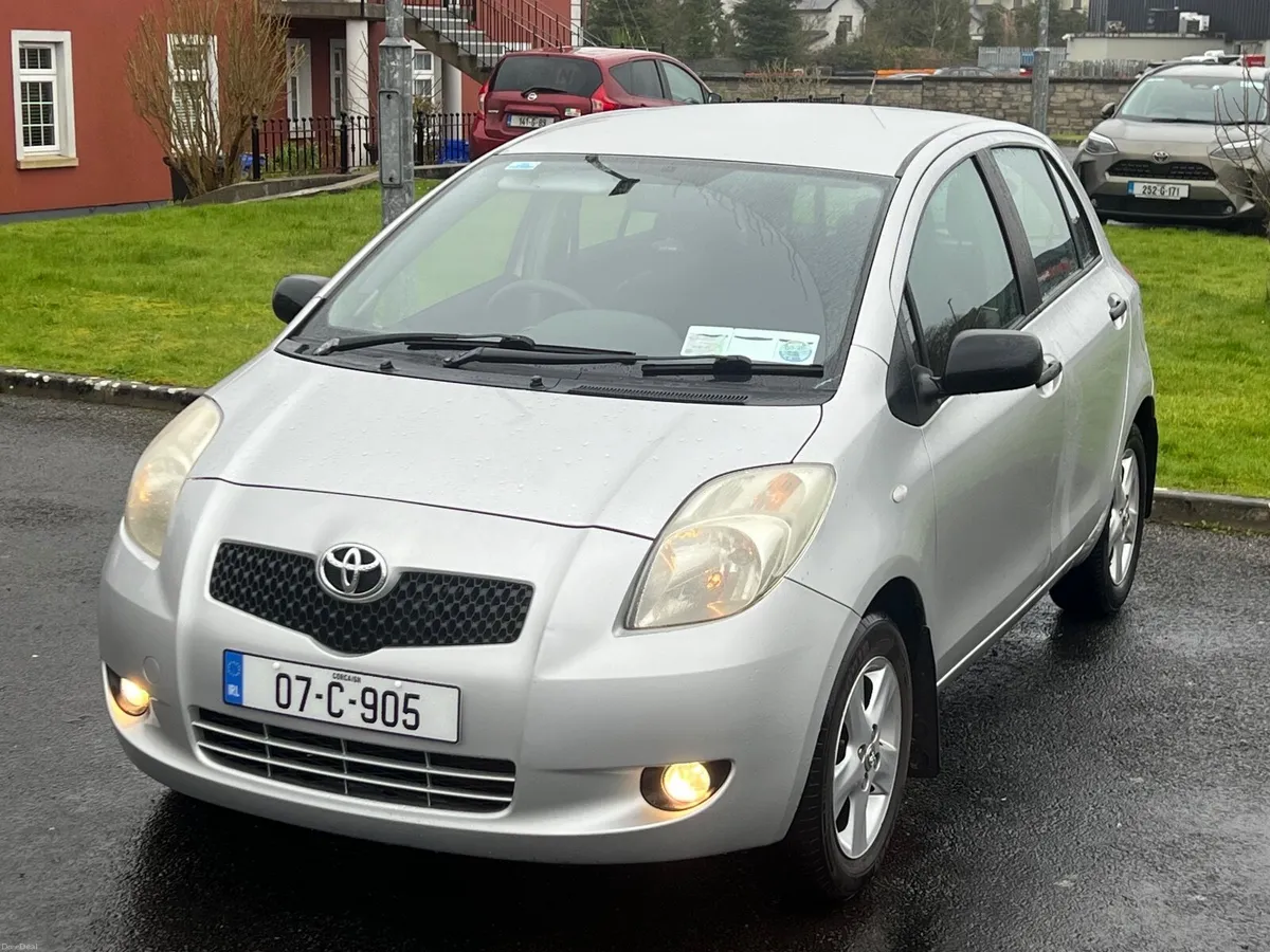 TOYOTA YARIS (€2250) - Image 3