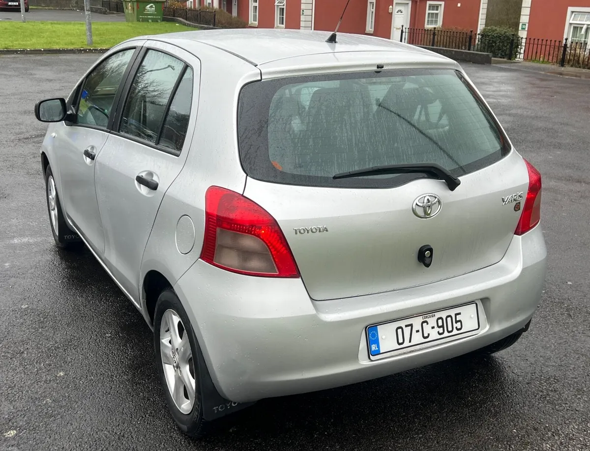 TOYOTA YARIS (€2250) - Image 4