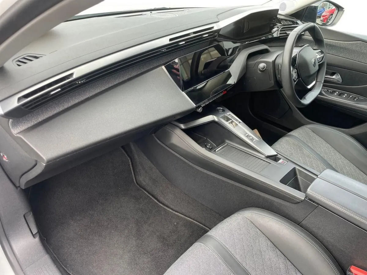 Peugeot 408 1.2 Puretech 130bhp Auto Allure - Image 4