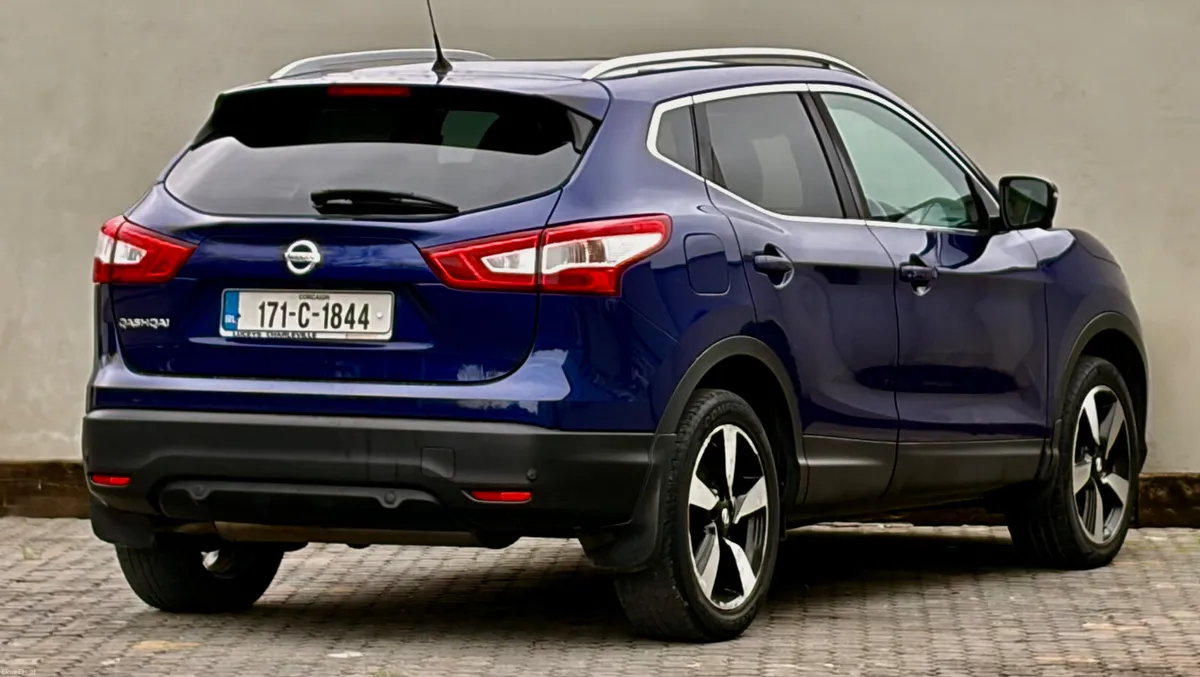 Nissan Qashqai 2017 premium model - Image 4