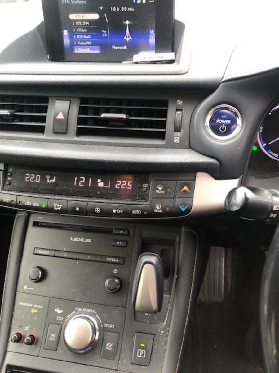 LEXUS CT200H  2016 SPORT MODEL - Image 6