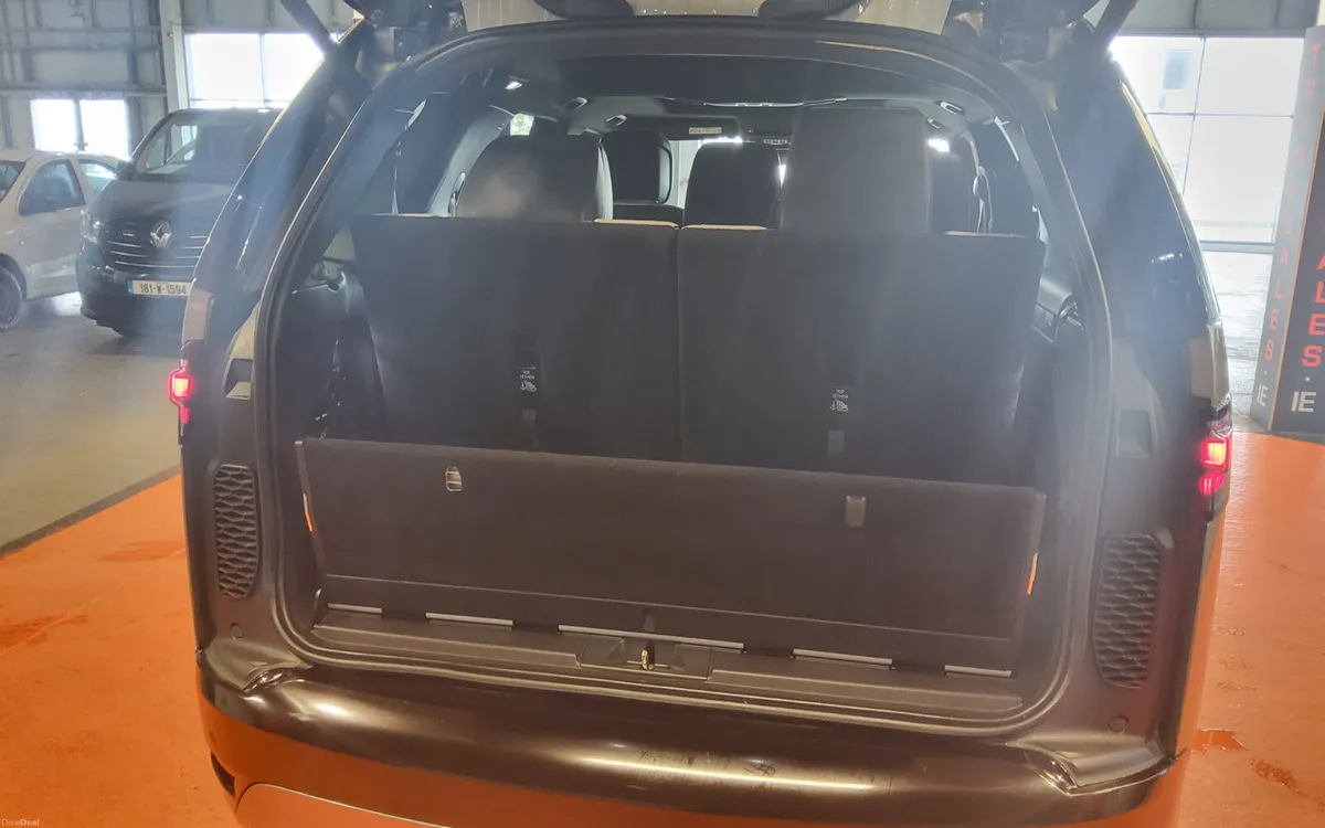 Land Rover Discovery 2021 - Image 4