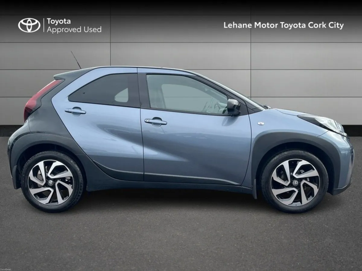 Toyota Aygo X AYGO X DESIGN CVT - Image 3