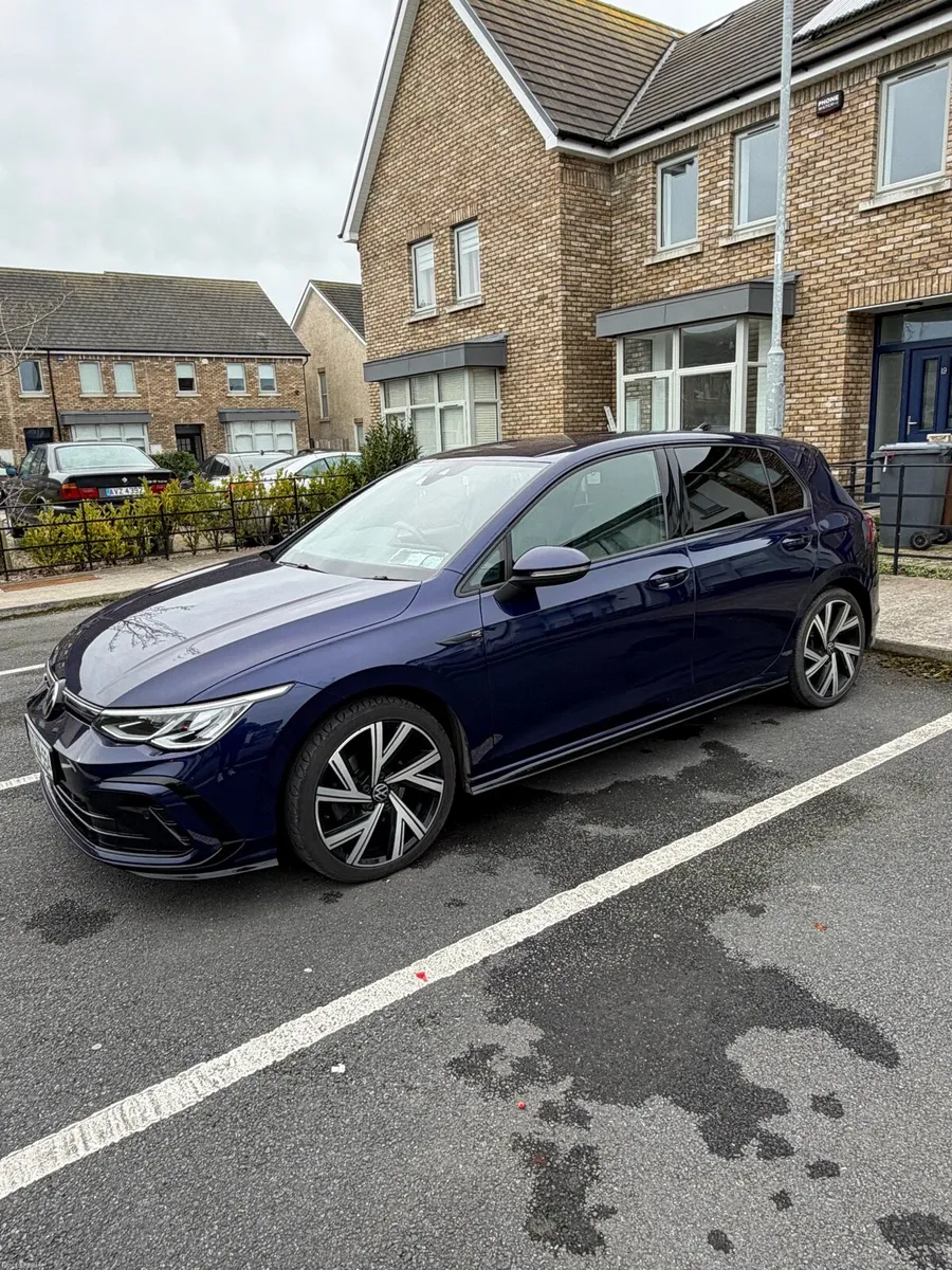 VOLKSWAGEN GOLF R-LINE 150BPH 2.0L DIESEL - Image 1
