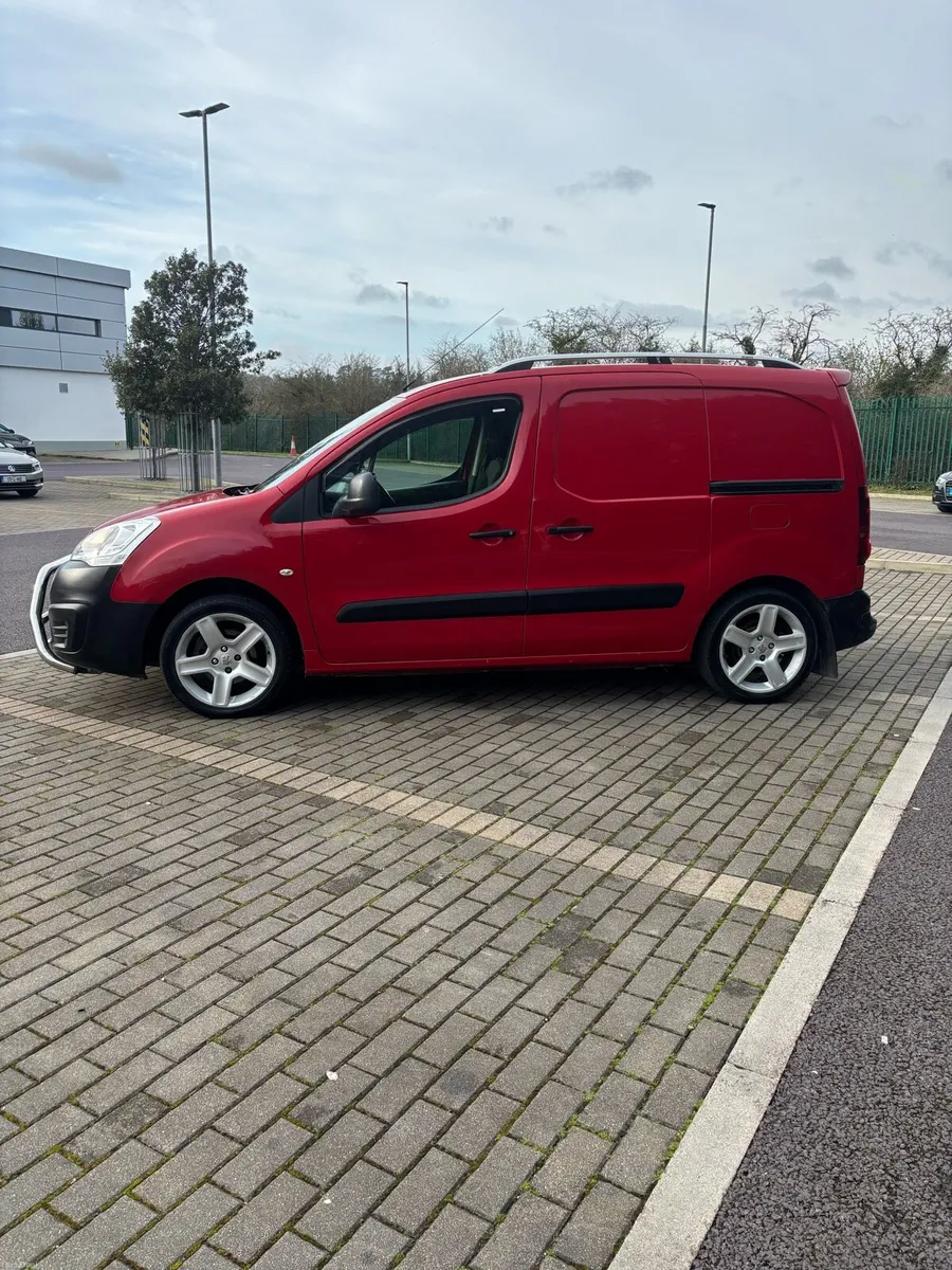 2017 Citroen berlingo (fresh test ) - Image 3