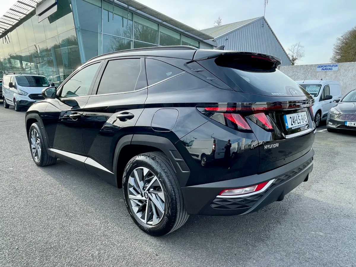 Hyundai Tucson Excutive 1.6 Diesel - Image 4