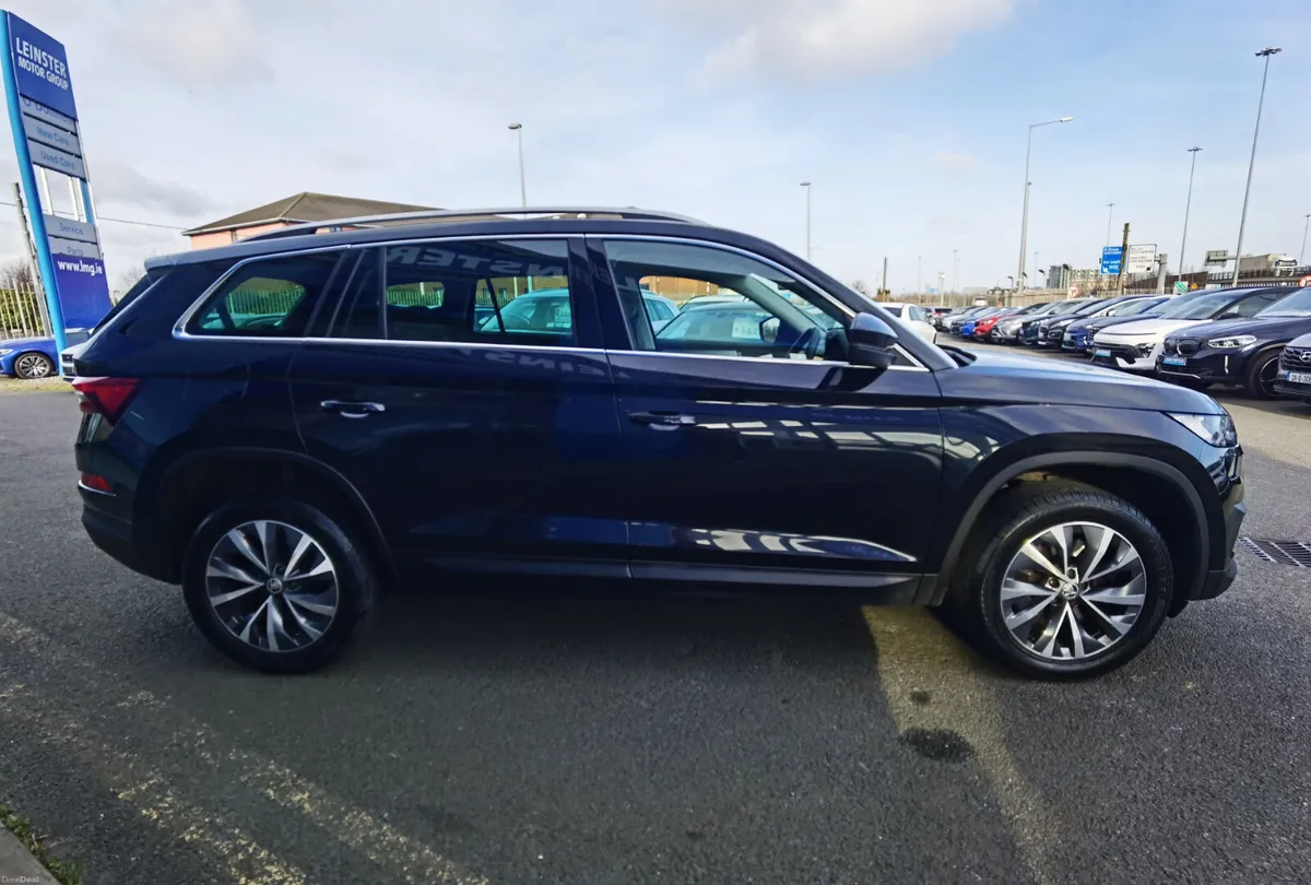 SKODA KODIAQ 2.0TDI AMBITION DSG AUTO **7 SEATER** - Image 4