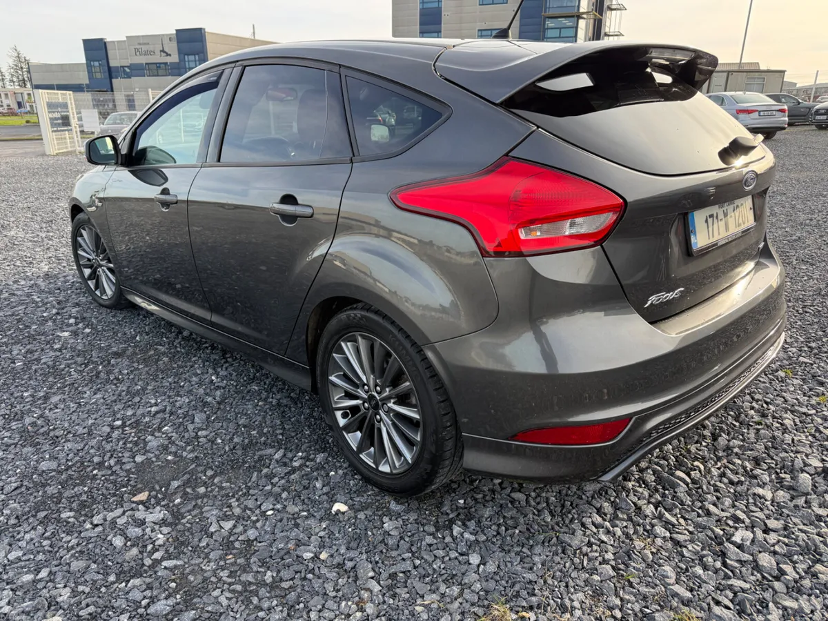 2017 Ford Focus ST-Line 1.0 Petrol - Image 4