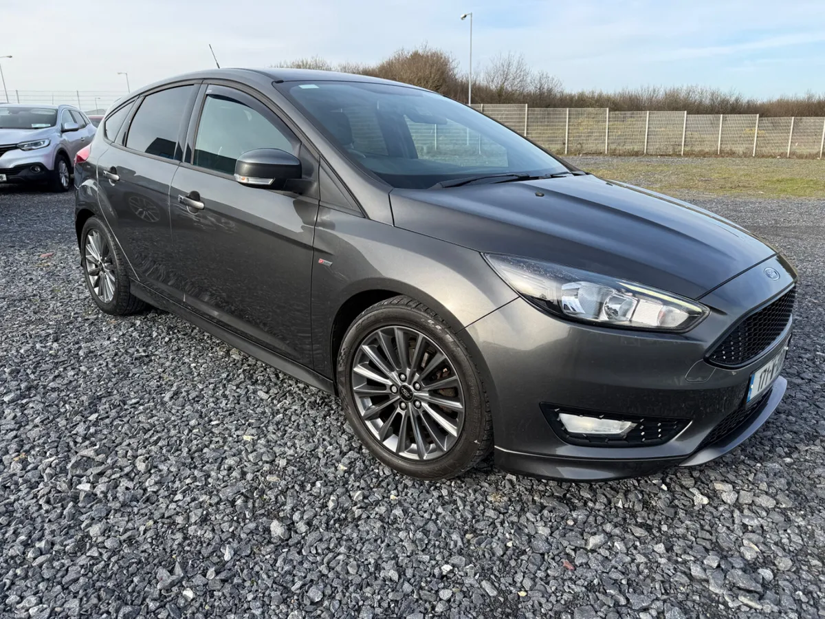 2017 Ford Focus ST-Line 1.0 Petrol - Image 1