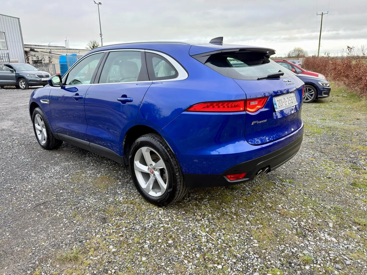 F pace Jag - CHQ flag - Image 2