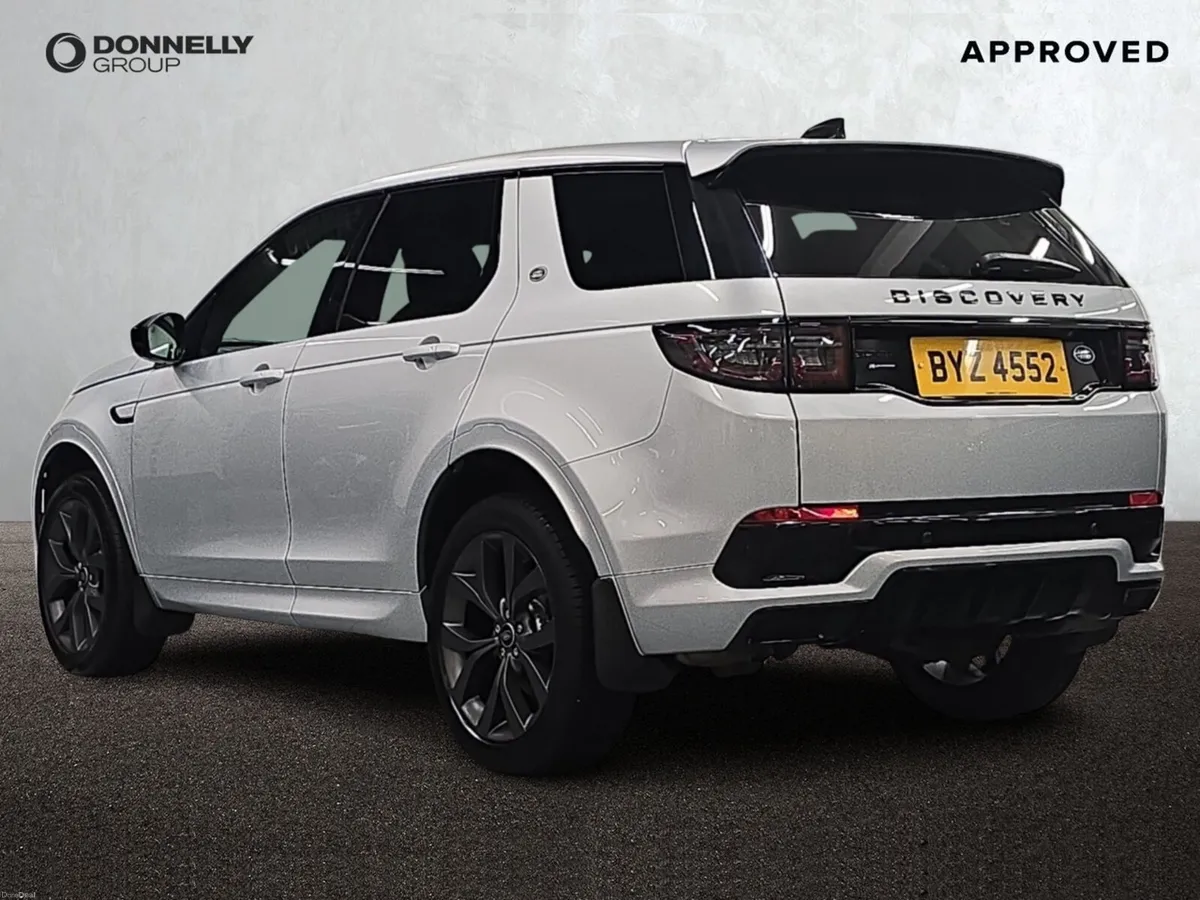 Land Rover Discovery Sport Diesel Sw R-Dynamic SE - Image 2