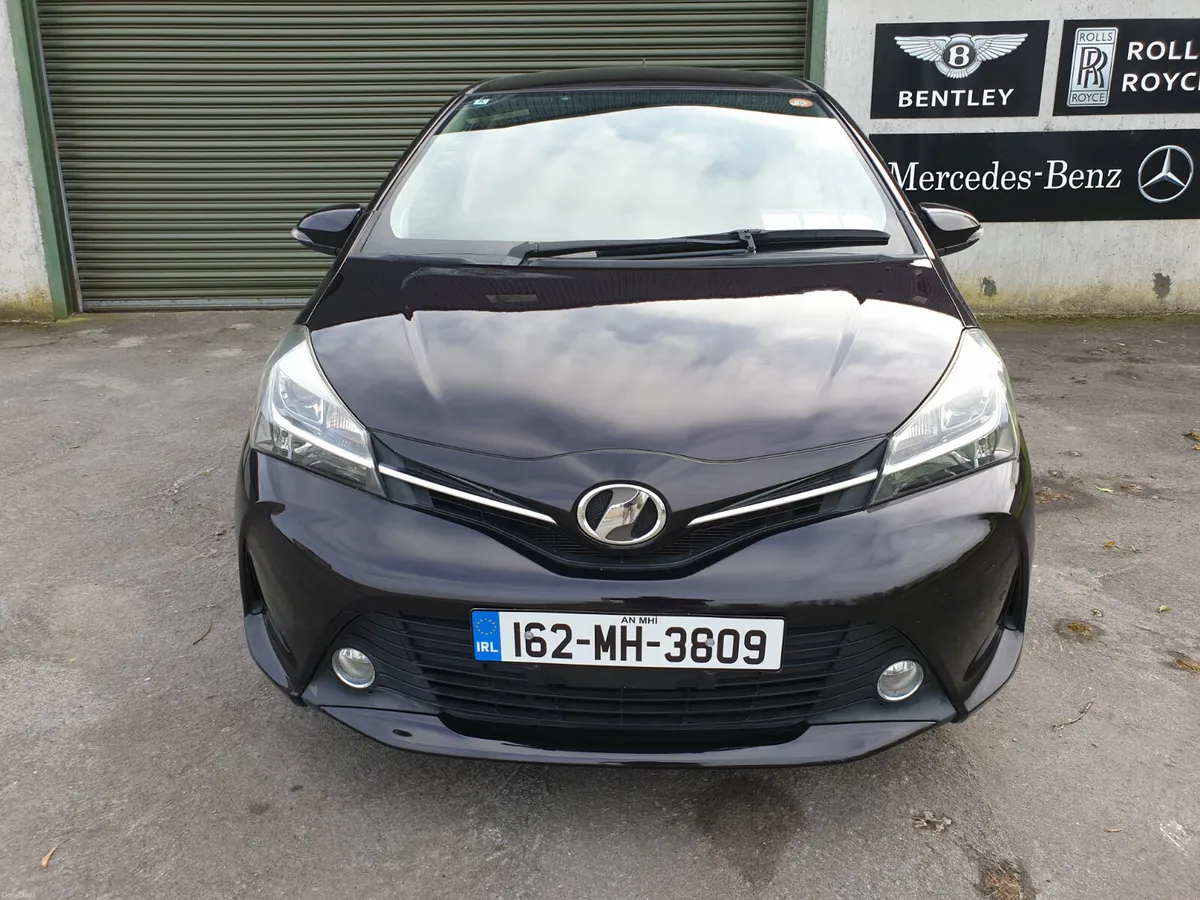 TOYOTA VITZ  /162/AUTO/ALARM/IMMOBILISER/R.CAMERA - Image 1