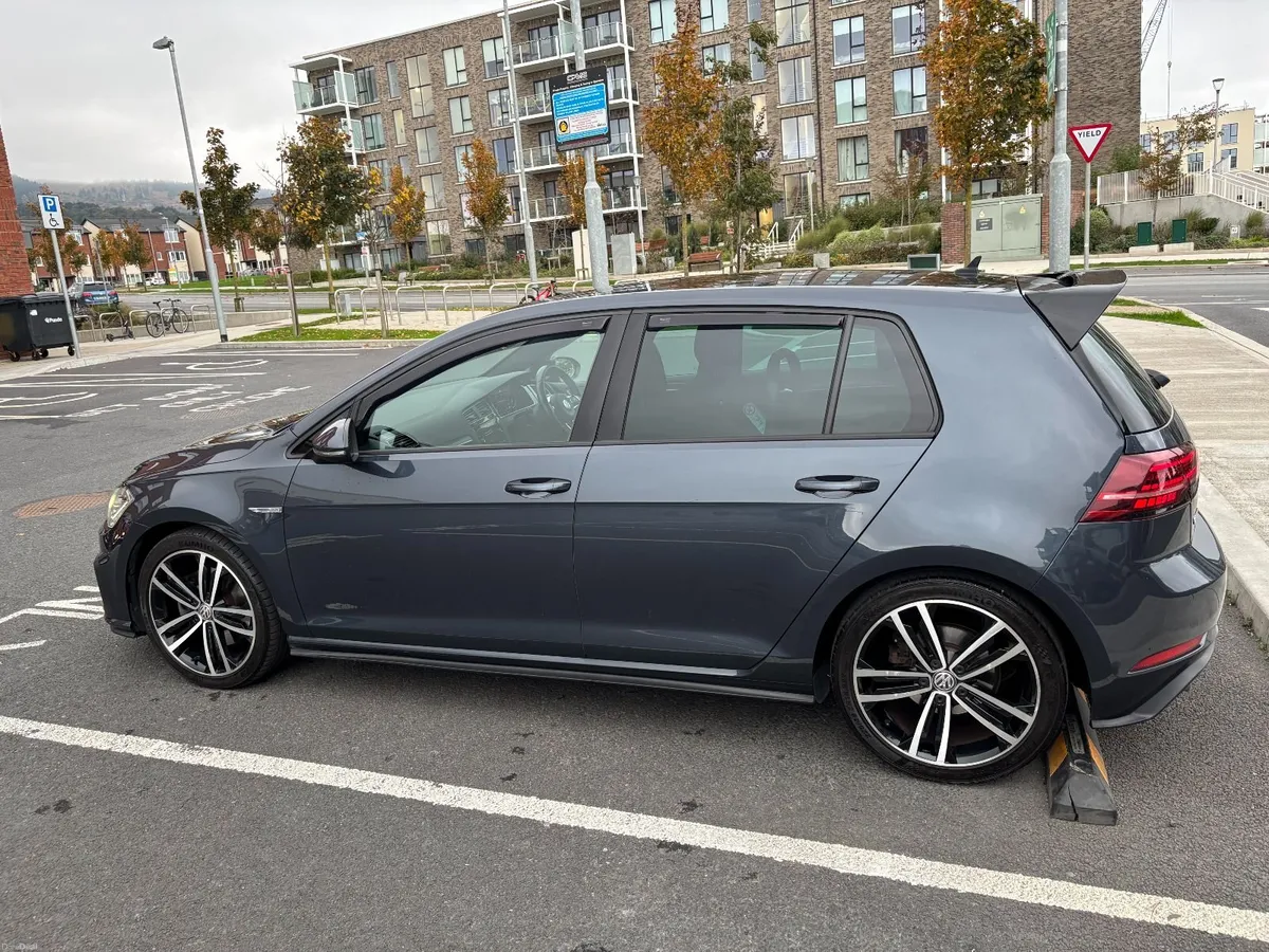 Volkswagen Golf  GTD 2017 - Image 3