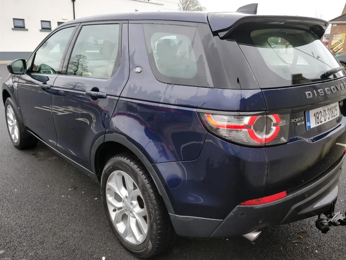 Land Rover Discovery Sport 2018 - Image 2
