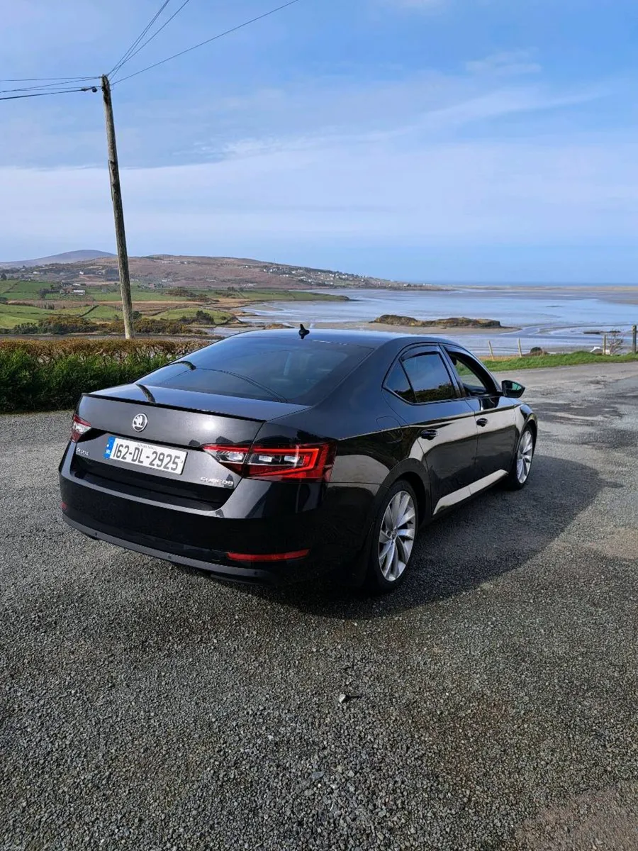 Skoda superb - Image 4