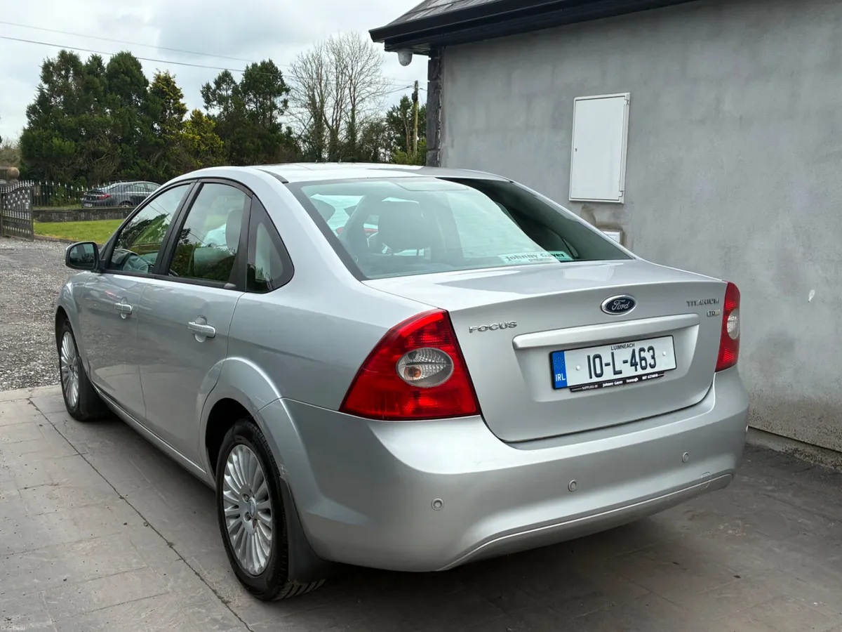 Ford Focus 2010 - Image 4