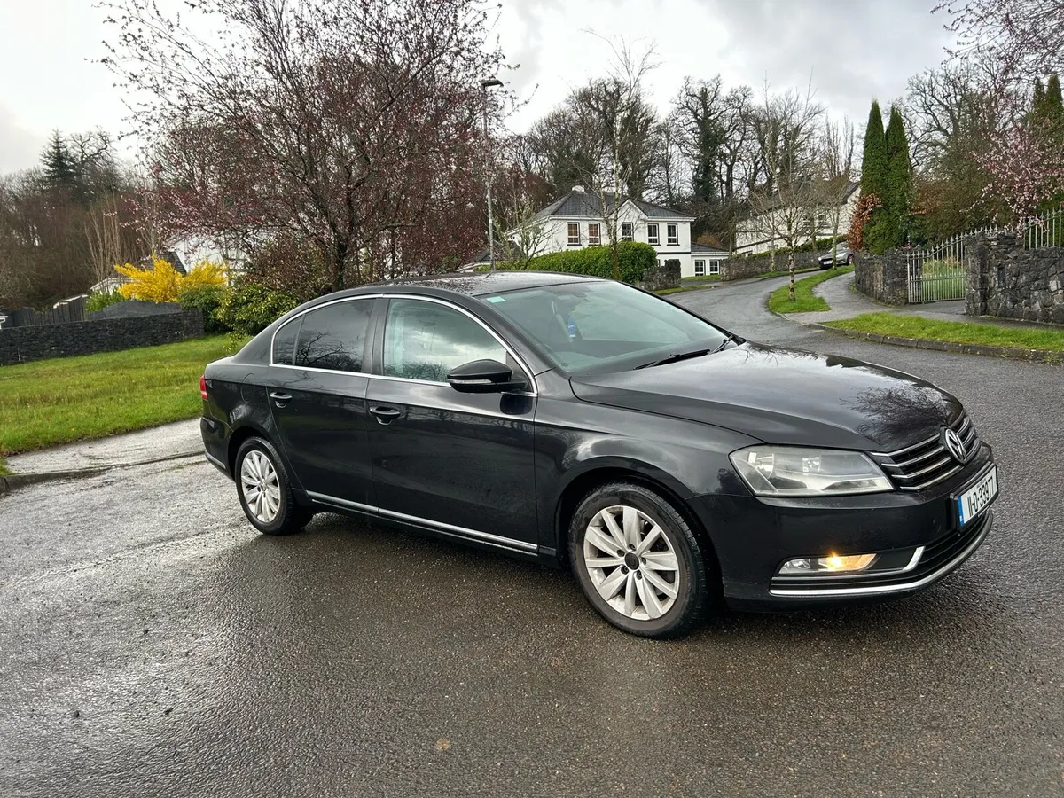 2011 VW Passat - Image 1
