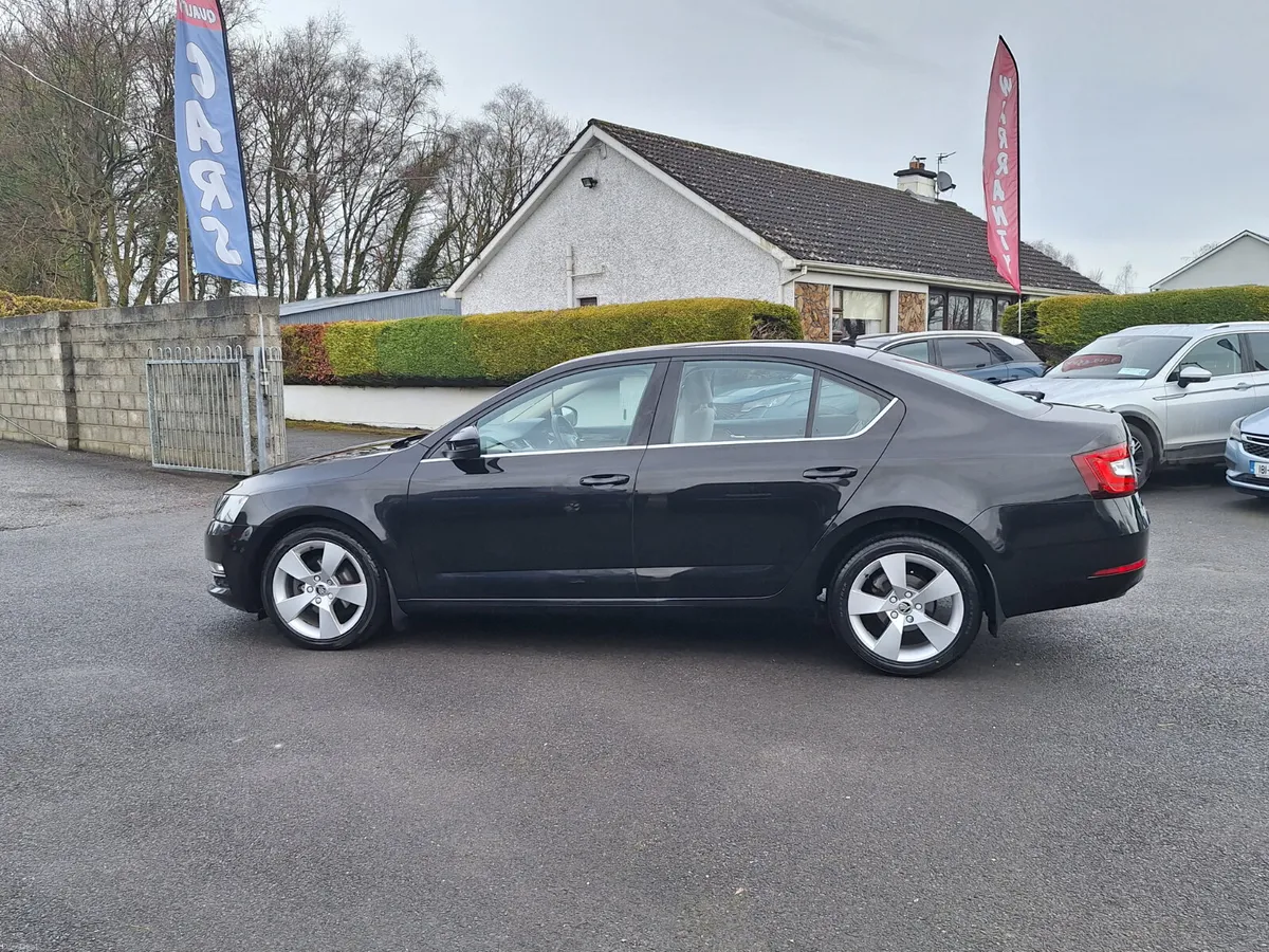 Skoda Octavia 1.6.TDI AUTO *High Spec/Heat Seats/C - Image 4
