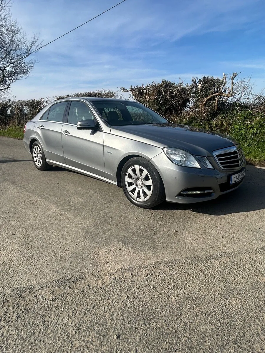 2012 Mercedes Benz E series Executive 2.2dsl auto - Image 1
