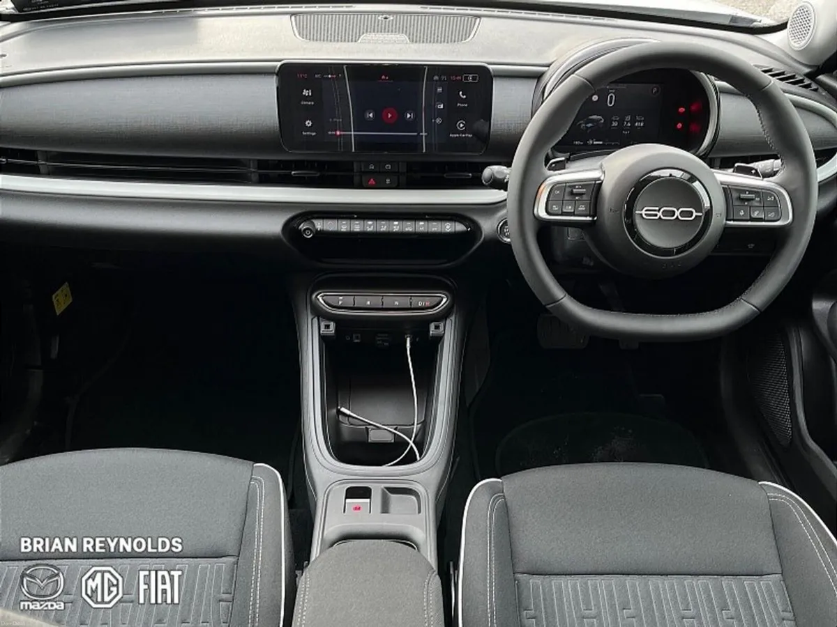 Fiat 600 1.2 100hp Hybrid Auto eDCT 6 - Image 2