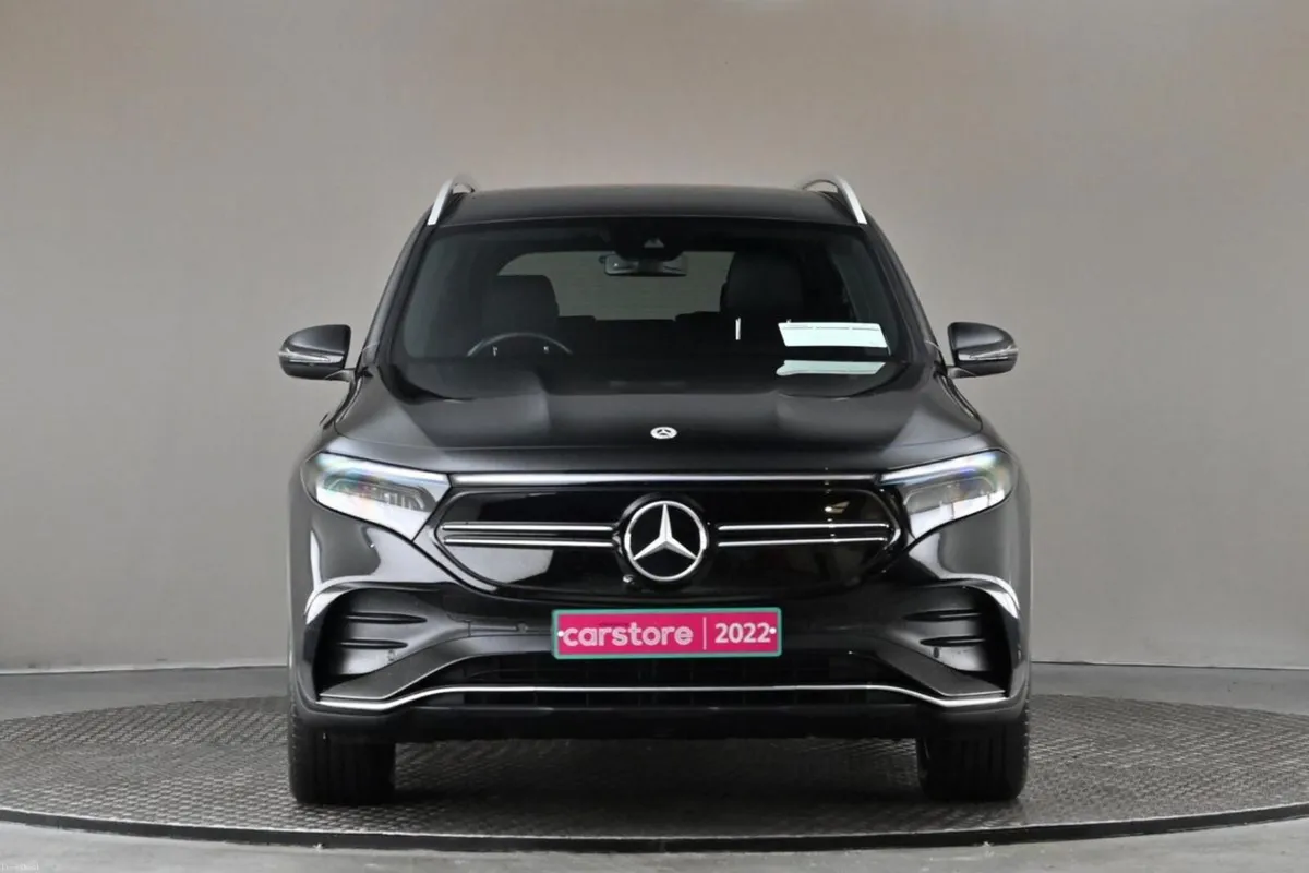 Mercedes-Benz EQB 300 AMG LINE 4MATIC 7SEATS - Image 2