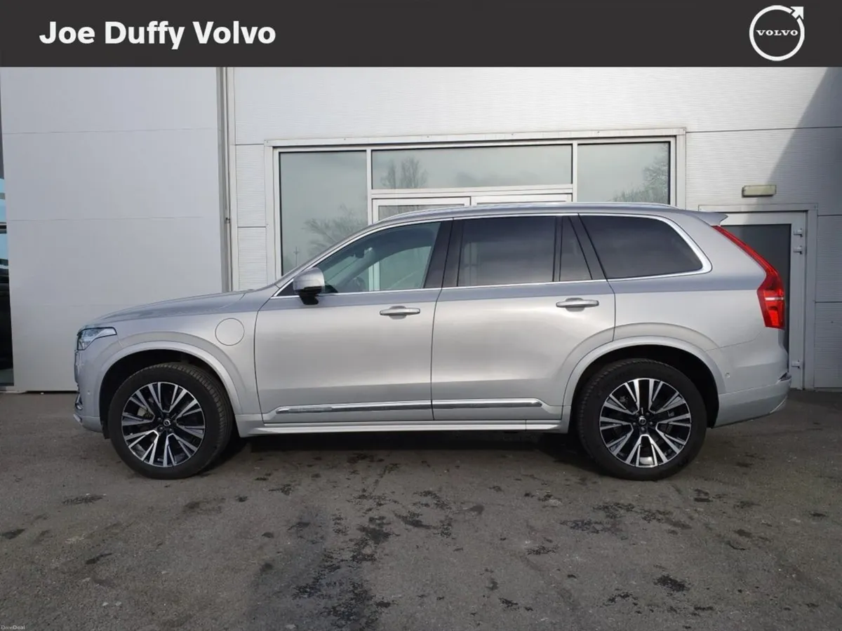 Volvo XC90 T8 PHEV 455hp Plus (Bright Theme) - Image 4