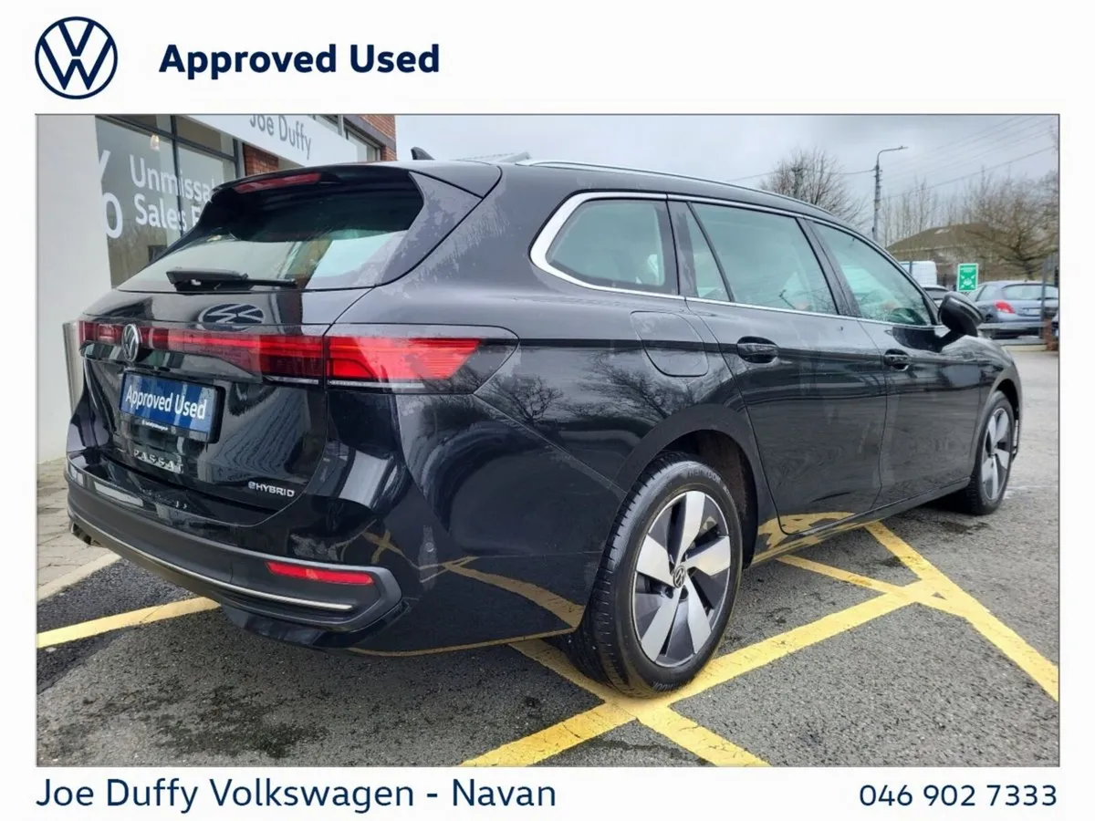 Volkswagen Passat Passat Life TSi PHEV 204HP - Image 3