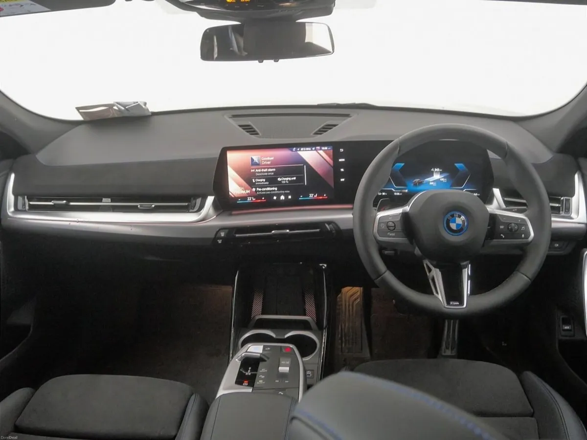 BMW iX2 eDrive20 M Sport - Image 4