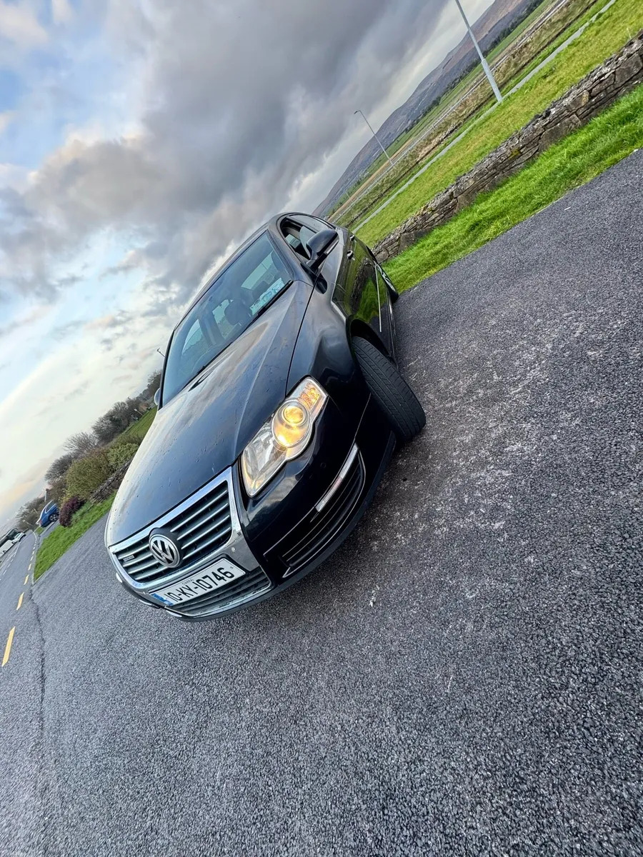 2010 Passat Highline Blue-motion 1.6D NCTD &taxd - Image 2