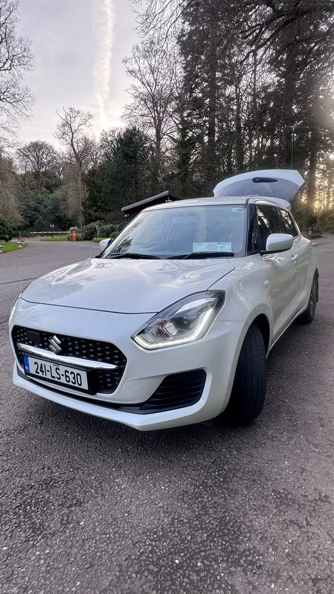 Suzuki Swift 1,2 Dualjet HYBRID SZ-L - Image 2