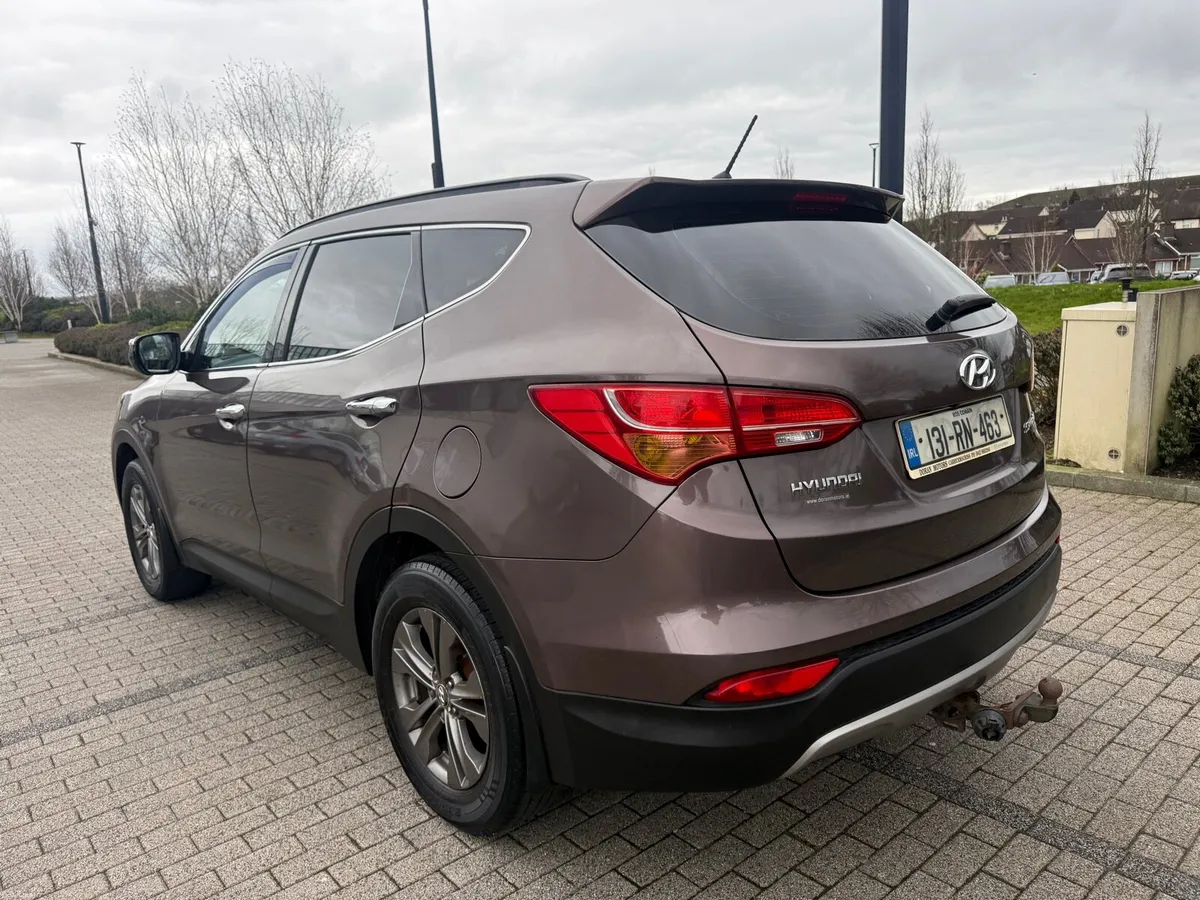 2013 Hyundai Santa-Fe  Comfort 7 Seats  2.2 DSL - Image 4