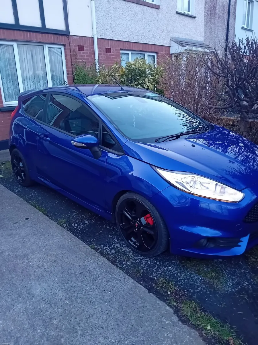 Ford Fiesta 2015 - Image 3
