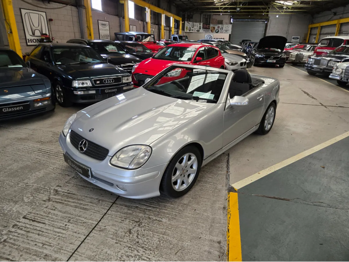 Mercedes-Benz SLK KOMPRESSOR AUTO// STUNNING LOW M - Image 6