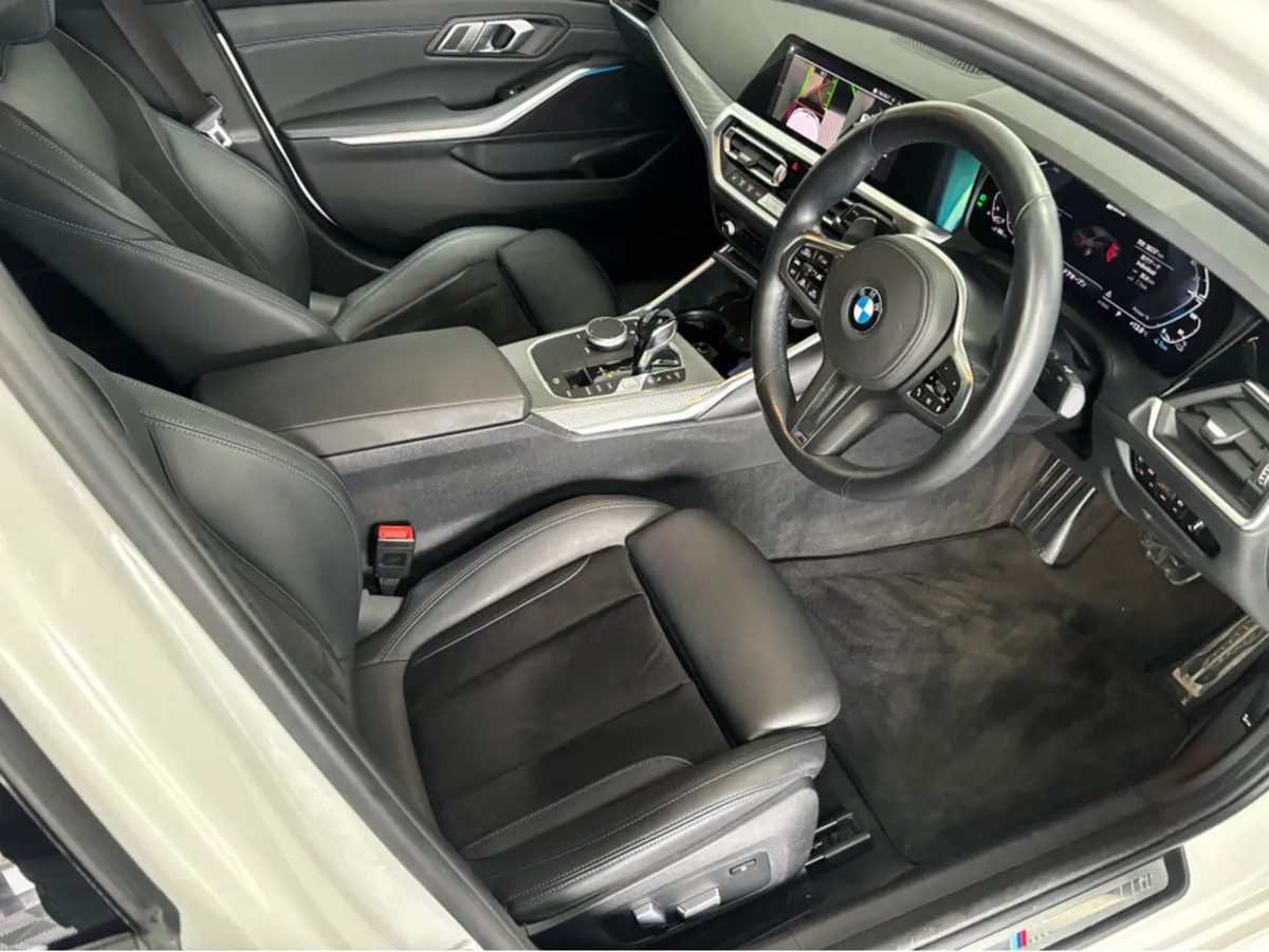 BMW 3-Series *BMW 330e* *DIGITAL DASH* *LOW MILEAG - Image 5