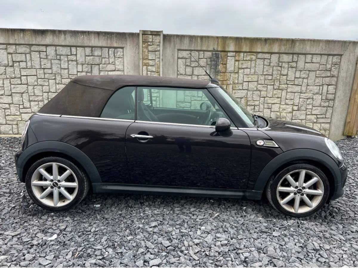 Mini Cooper 1.6 D HIGHGATE CONVERTIBLE - Image 4