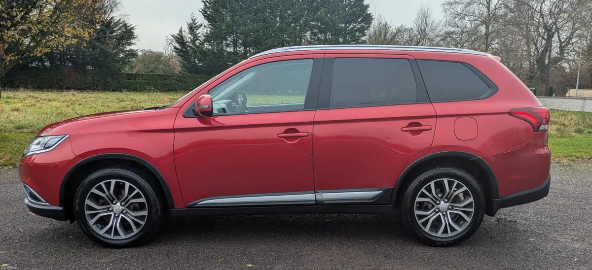 Mitsubishi Outlander/ AUTO/ 4X4 / NCT 02/27 - Image 5