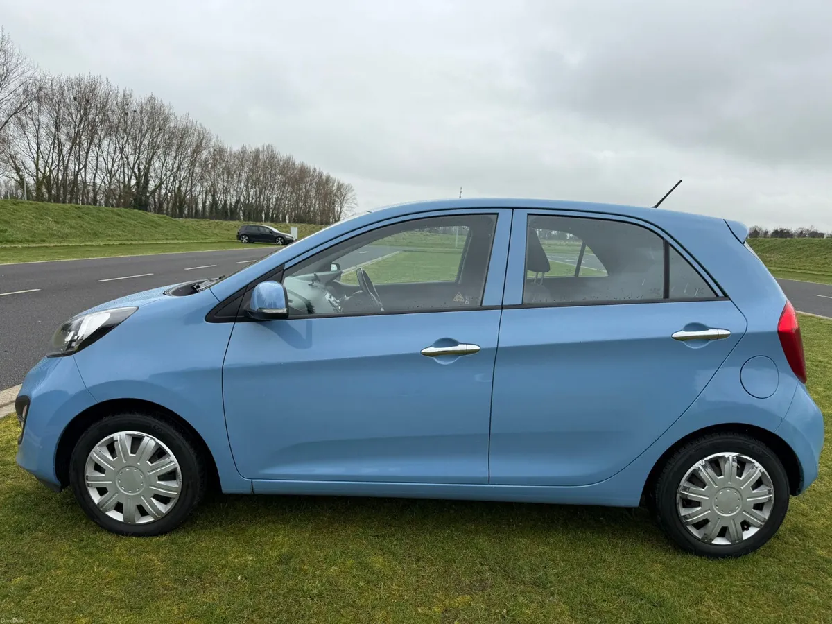 LOW MILEGE 1.0 PETROL HIGH SPEC - Image 4