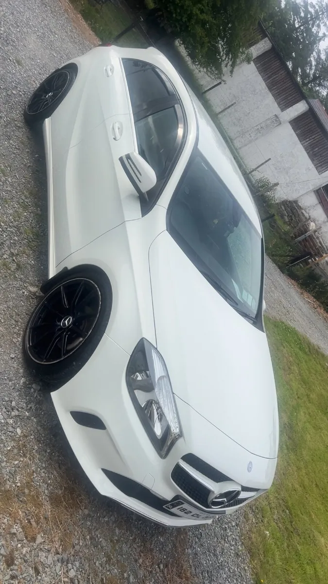 Mercedes-Benz A-Class 2016 - Image 3