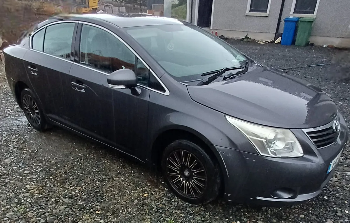 2011 TOYOTA AVENSIS - Image 4