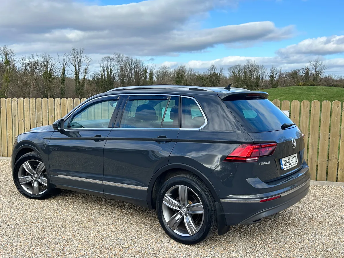 2018 Volkswagen Tiguan Highline Automatic - Image 2