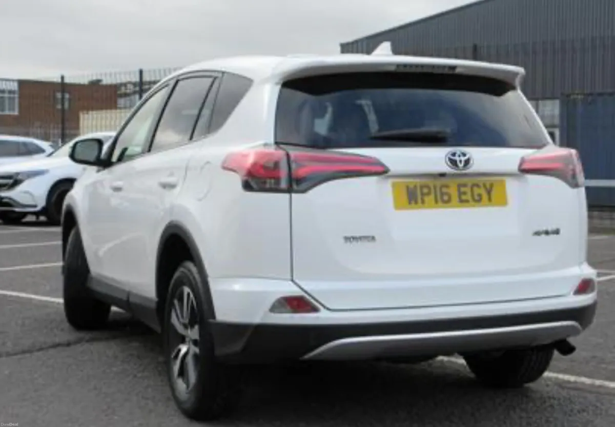 Toyota RAV4 2016 Turbo Diesel - Image 4