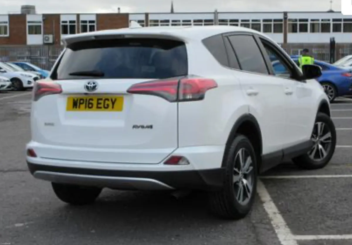 Toyota RAV4 2016 Turbo Diesel - Image 3