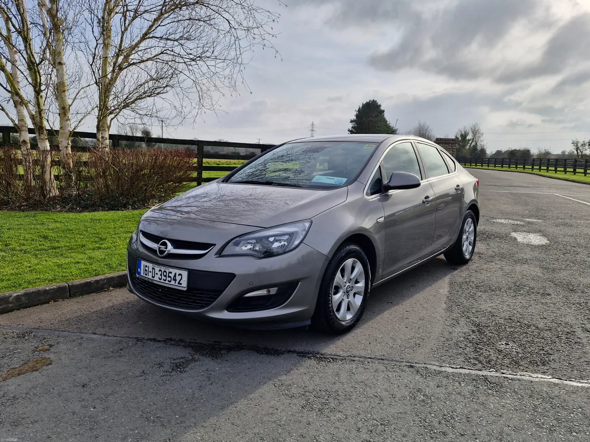 Opel Astra Diesel  (NCT TESTED AND TAXED)!!! - Image 2
