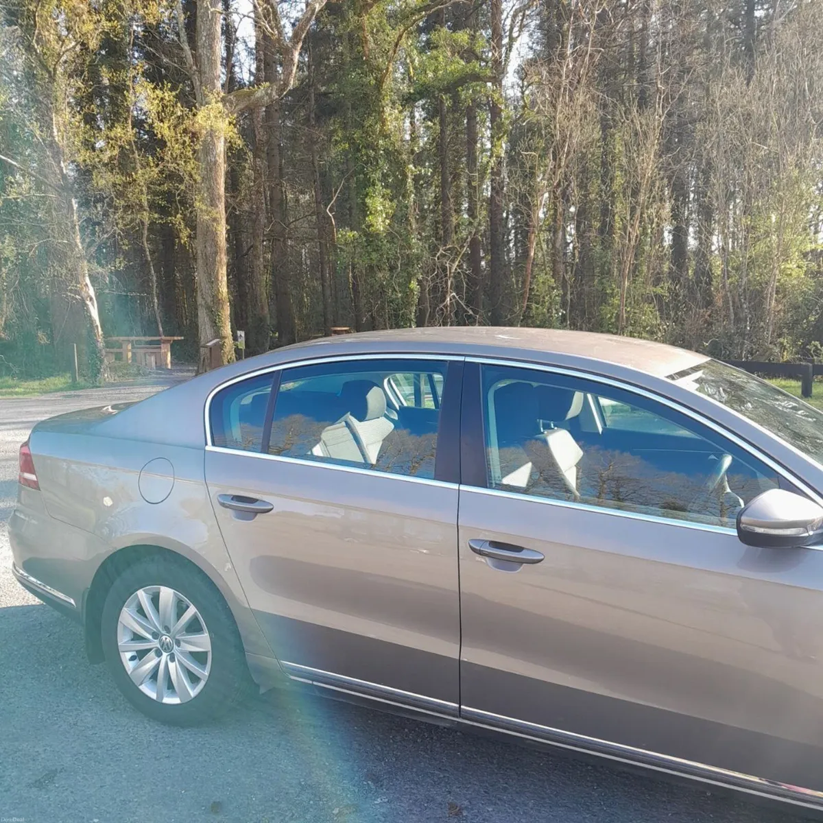 Volkswagen Passat 2012 - Image 3