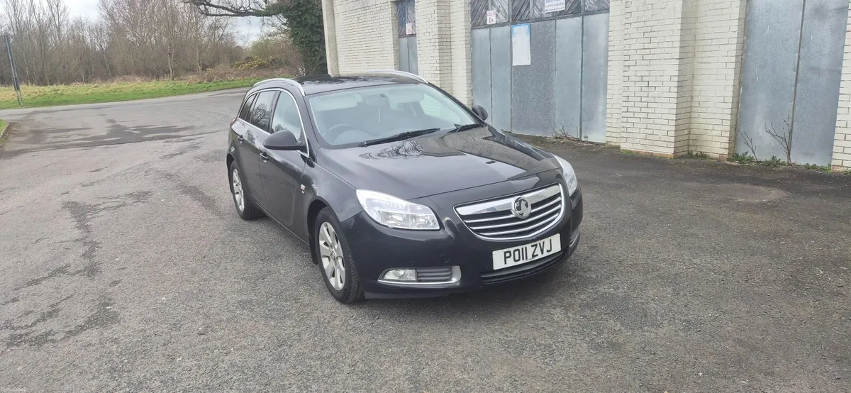 Vauxhall Insignia 2011 - Image 2