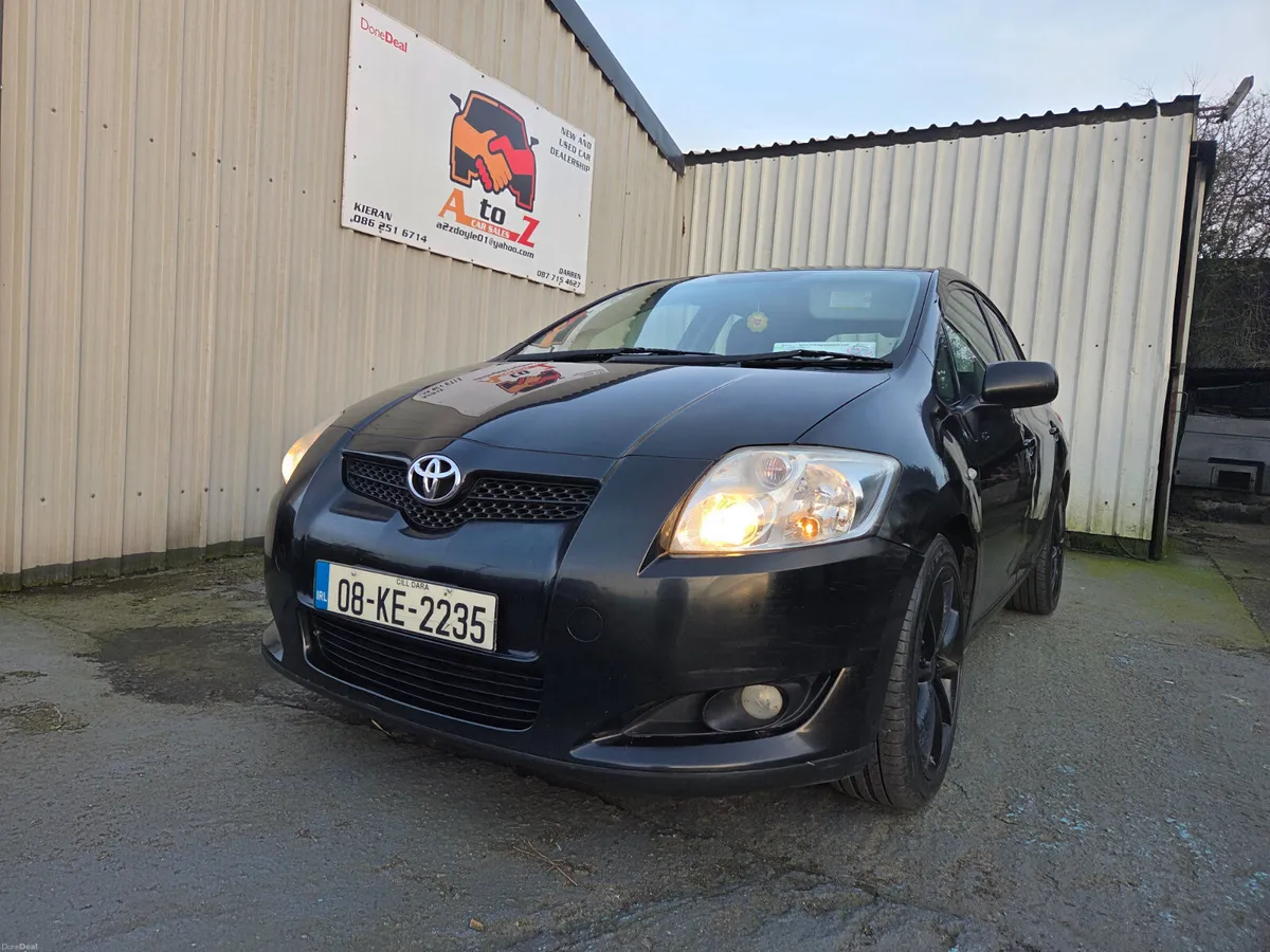 Toyota Auris 2008 - Image 2