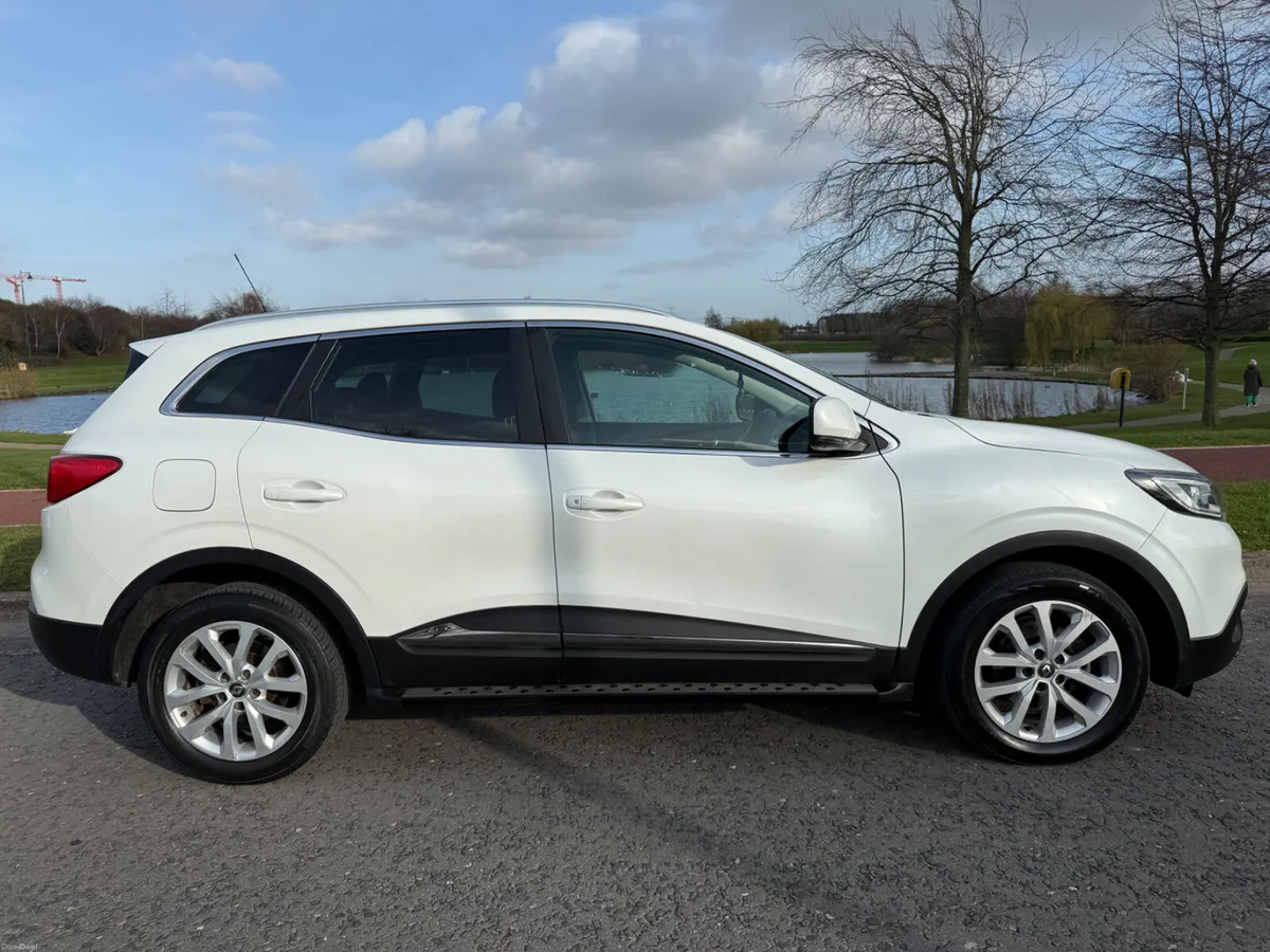 1.5 TDI AUTOMATIC HIGH SPEC MODEL - Image 4