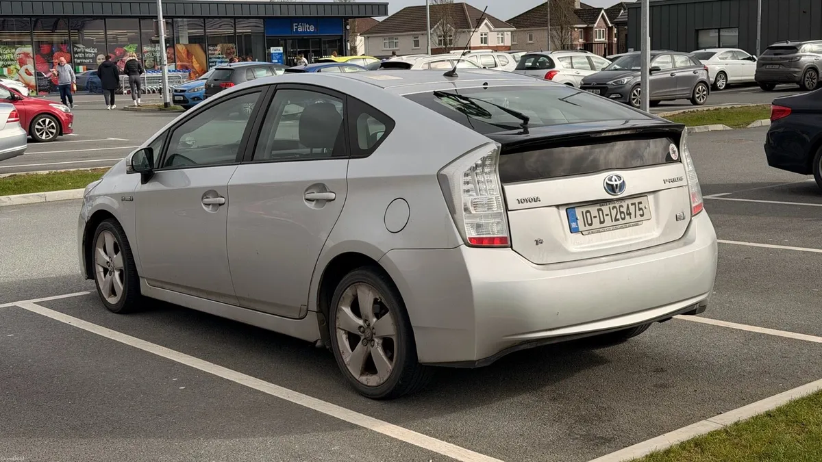 Toyota Prius - Image 2
